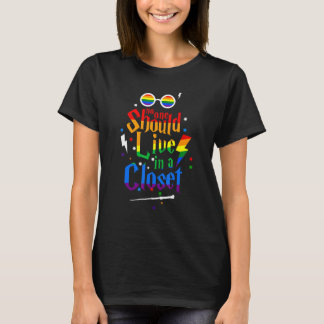 No One Should Live In A Closet Lgbt Gay Pride Tシャツ