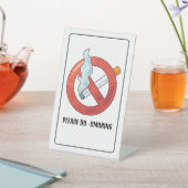 NO SMOKING IS PROIBITED  HERE 台座サイン (インサイチュ)