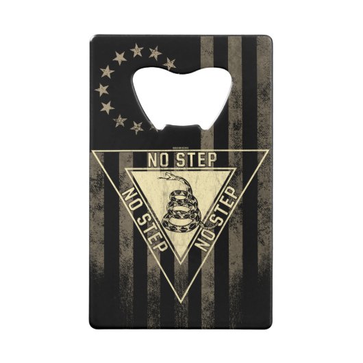 NO STEPガッドスデンのスネーク航空機アメリカ国旗 クレジットカード栓抜き (正面)