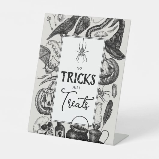 No Tricks Just Treetsハローウィンパーティ 台座サイン (正面)