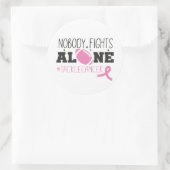 Nobody Fights Alone Breast Cancer Pink Ribbon ラウンドシール (バッグ)