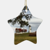 Nobskaの灯台ケープコッドのギフトのクリスマス セラミックオーナメント (右)