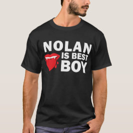 Nolanは最も最高のな男の子の暗闇のTシャツです Tシャツ