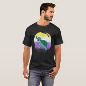 Non Binary Flag Turtle Sunglasses   LGBT Nonbinary Tシャツ (正面フル)