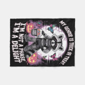 Non-binary Halloween Raccoon Pronouns Not A Phase  フリースブランケット (正面(横))