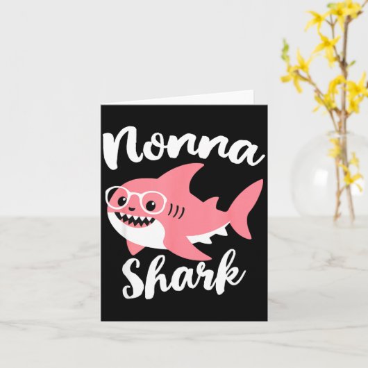 Nonna Shark Mother's Day Grandma Funny  カード (黄色い花)