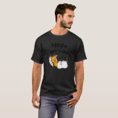 Nope Not Today Sarcastic Sayings Sleeping Giraffe  Tシャツ (正面フル)