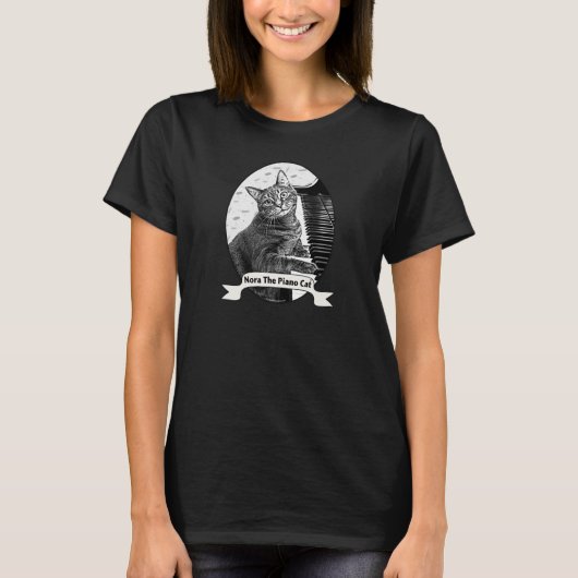 Nora #005 (ダーク) tシャツ (正面)