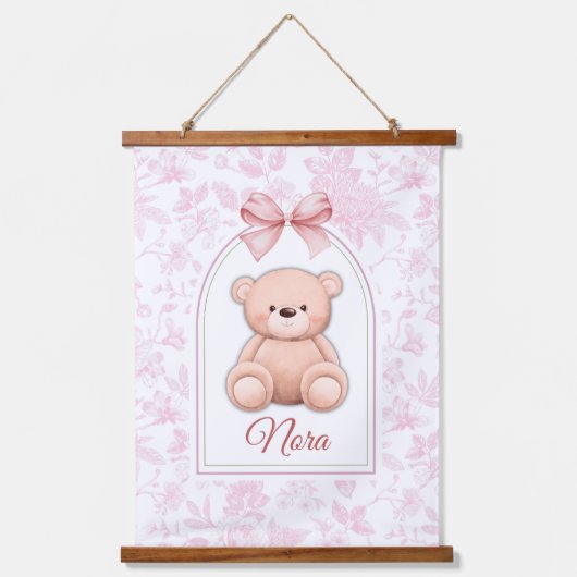 Nora | Custom Pink Teddy Bear Nursery Design  吊り下げ型タペストリー (正面)
