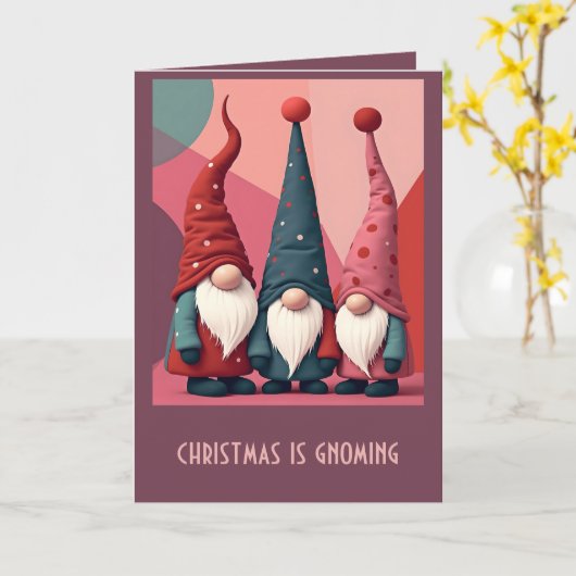 Nordic Christmas Gnomes Retro Modern Kitschmas カード (黄色い花)