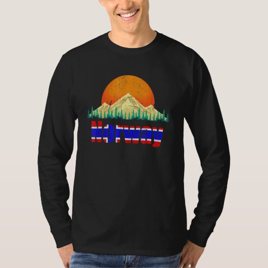 Nordic Country Norwegian Flag Mountains Sunset Nor Tシャツ (正面)