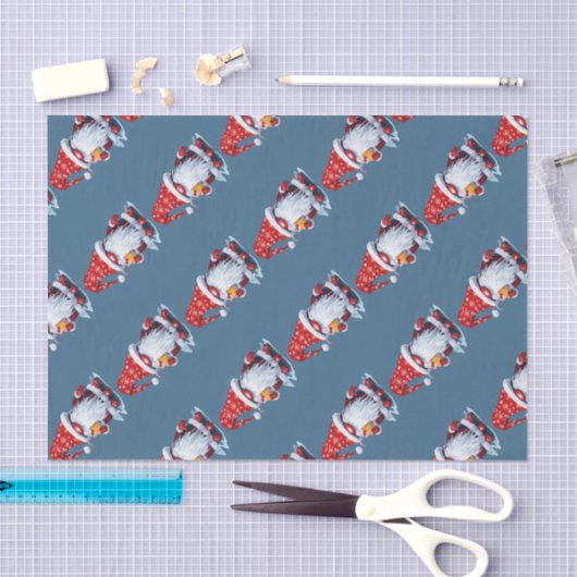 Nordic Gnome Holding A Candy Cane Cocktail 薄葉紙 (クラフト)