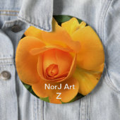 NorJArt著美しいばら色の花ボタン 缶バッジ (インサイチュ)