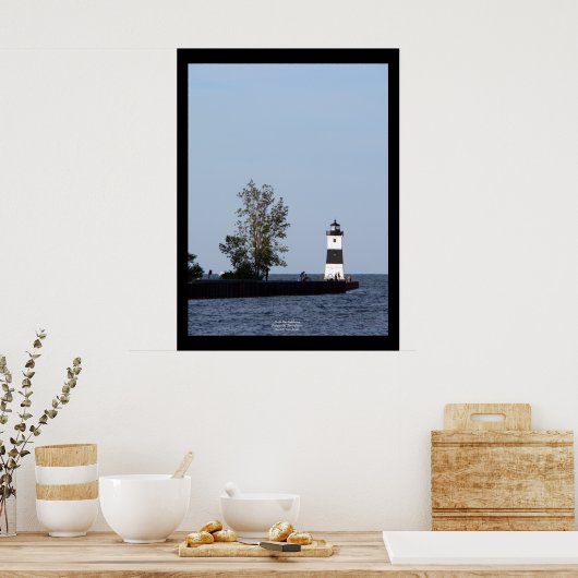 North Pier Light house, Presque Isle, PA Poster ポスター (キッチン)