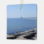 North Pierhead Light house, Ludington, MI Ceramic セラミックオーナメント (左)