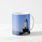 North Pierhead Lighthouse, Ludington, MI  コーヒーマグカップ (正面右)