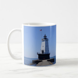 North Pierhead Lighthouse, Ludington, MI  コーヒーマグカップ