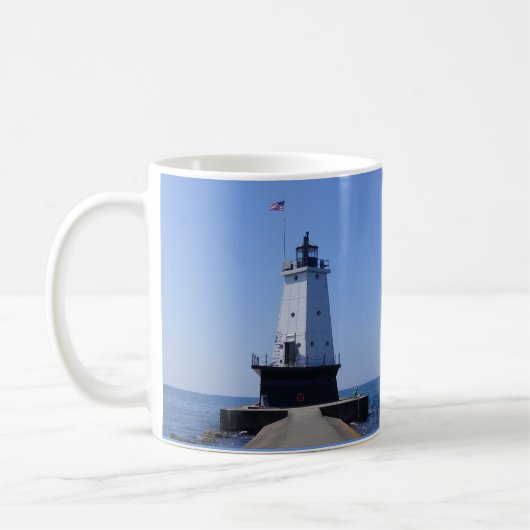 North Pierhead Lighthouse, Ludington, MI  コーヒーマグカップ (左)
