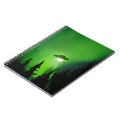 Northern Lightsが付いているUFO ノートブック (左側)