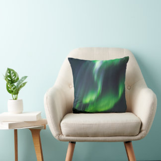 Northern Lights Glowing | North Iceland クッション