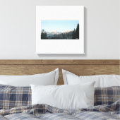 Northern Rocky Mountain Forest キャンバスプリント (インサイチュ (寝室))