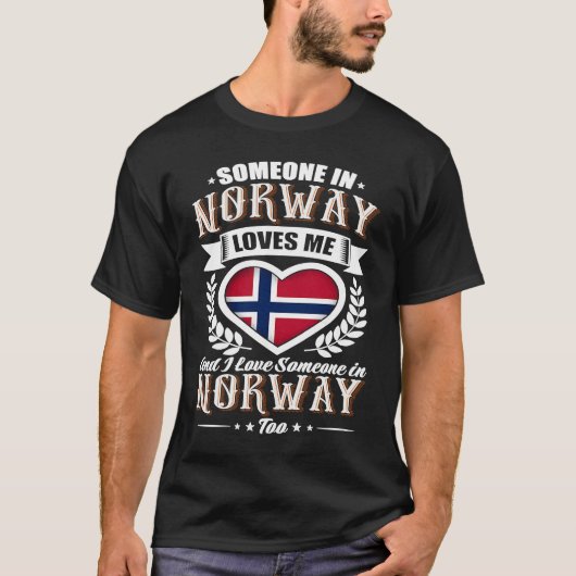 Norway Heart Flag Someone in Norway Loves Me Tシャツ (正面)