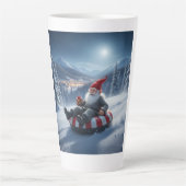 Norwegian Nisse Sledding, Latte Mug カフェラテマグ (正面)