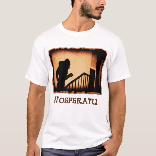Nosferatuの恐い吸血鬼プロダクト Tシャツ (正面)