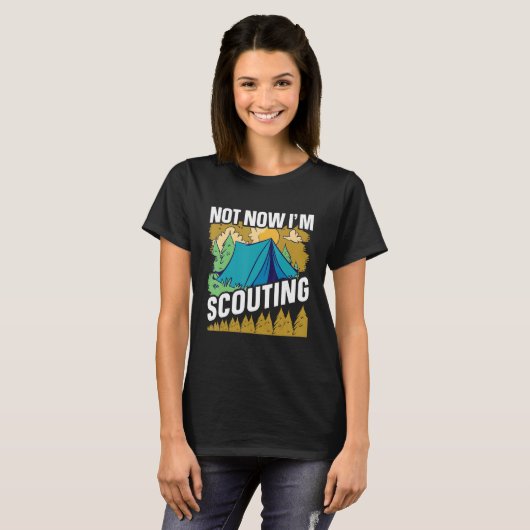 Not now I'm Scouting  Scouts and Scout Leader Tシャツ (正面フル)