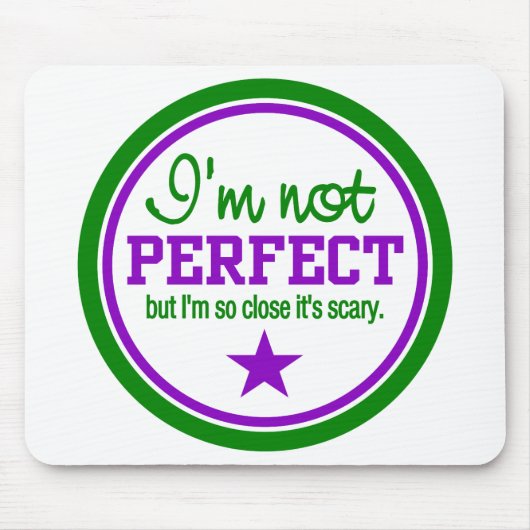 NOT PERFECTマウス – 緑/紫 マウスパッド (正面)