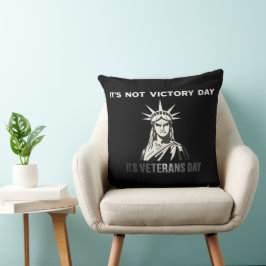 Not Victory Day - Victory Dayステートメントデザイン クッション