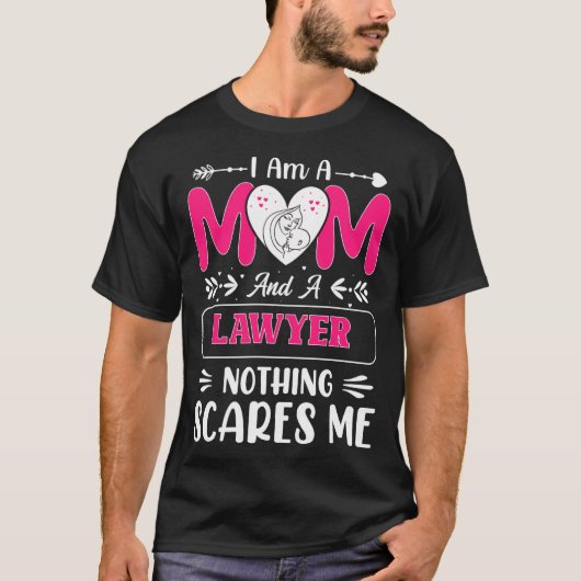 Nothing Es Me Funny Lawyer Mom Quote  Tシャツ (正面)