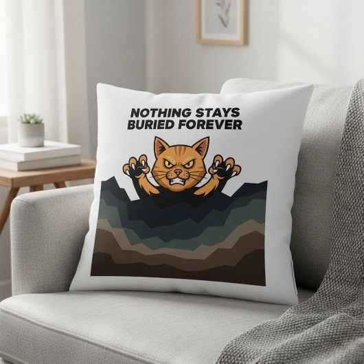 "NOTHING STAYS BURIED FOREVER" オレンジの猫のアクセント クッション