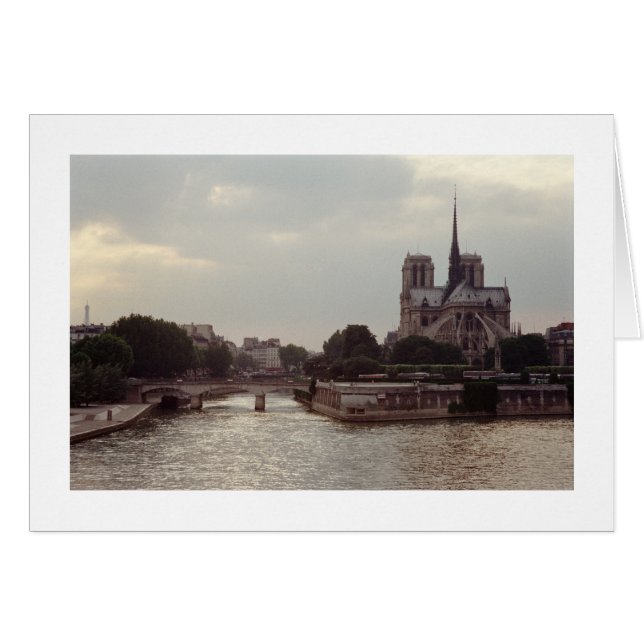 Notre Dame (正面横)