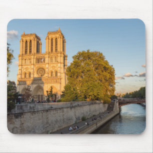 Notre Dame de Paris at Golden Hour - Paris, France マウスパッド