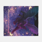 #NovaCatAdventures – Winged v3 フリースブランケット (正面(横))