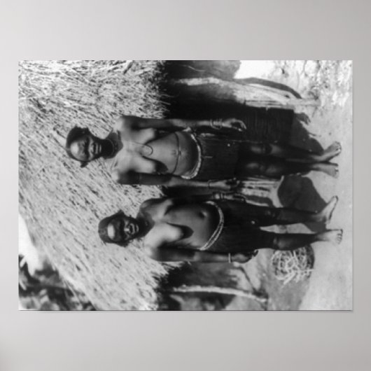 Nubian Women Standing in front of Hut Photograph ポスター (正面)