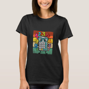 Numberの学電卓のコスチュームは日Math O Tシャツ