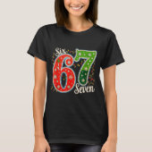 Number 67 Funny Six Seven 6 7 Meme Christmas Light Tシャツ (正面)