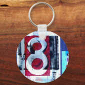 「Number 8」キーチェーン キーホルダー (正面)