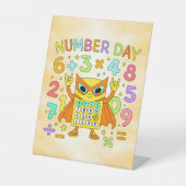 Number Day Cute Maths Owl Desk Art for Kids 台座サイン (正面)