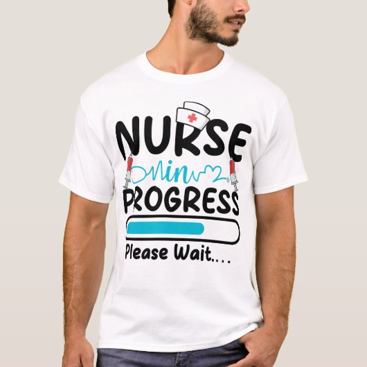 Nurse in Progress Loading Men Tシャツ (正面)