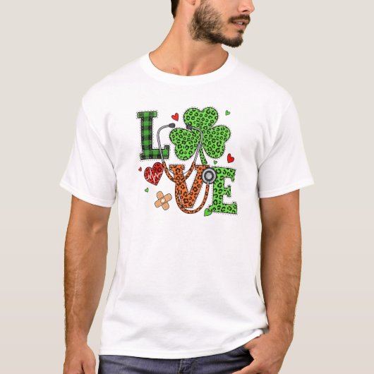 : Nurse Love St Patrick's Day Stethoscope Art Tシャツ (正面)