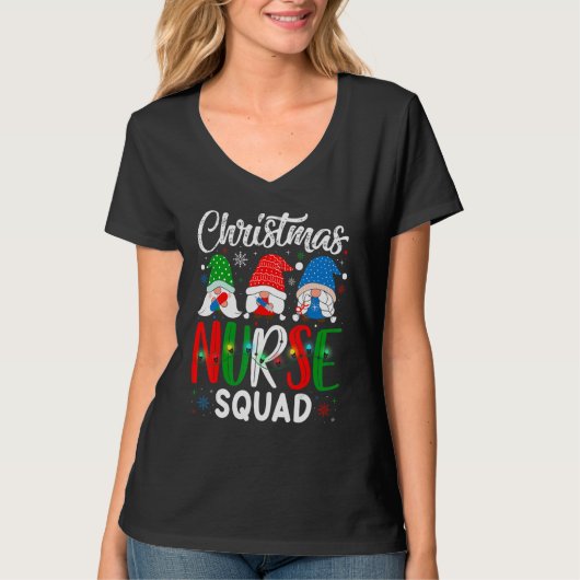 Nurse Squad Gnomes Christmas Family Matching   Tシャツ (正面)