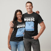NURSE - STRENGTH BEYOND SCRUBS Tシャツ (ユニセックス)