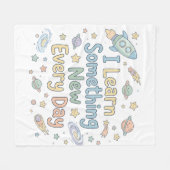 Nursery Growth Affirmation Learn Every Day フリースブランケット (正面(横))