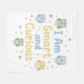 Nursery Growth Affirmation Smart and Curious フリースブランケット (正面(横))