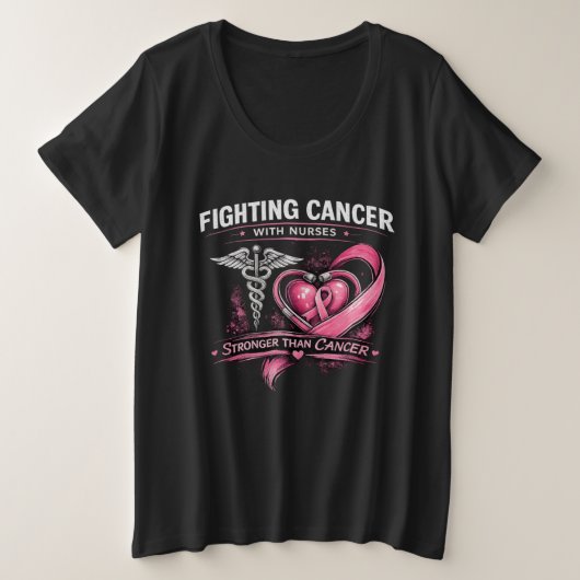 Nurses Fight with Heart™ | 乳がん啓発 プラスサイズTシャツ (デザイン正面)