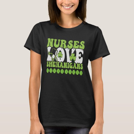Nurses Love Shenanigans Cute  Nurse St Patricks Da Tシャツ (正面)