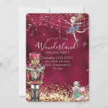 Nutcracker Winter Wonderland Burgundyのクリスマス 招待状<br><div class="desc">この魅力的なホリデーパーティーの招待は、くるみ割り車の冬ワンダーランドテーマを備えている。背景はキラキラした光と雪の結晶で燃えている。右上にはバレーナ雪の女王やシュガープラムの妖精が登場し、右下にはナツクラッカーが離れ、右下にはマウスクリンクが登場する。クリスマスや休日のお洒落パーティー、誕生日、その他のお祝いに最適なフェスティバル、デザイン。</div>